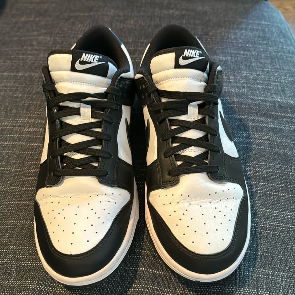 Nike pandas dunk low - size 11
